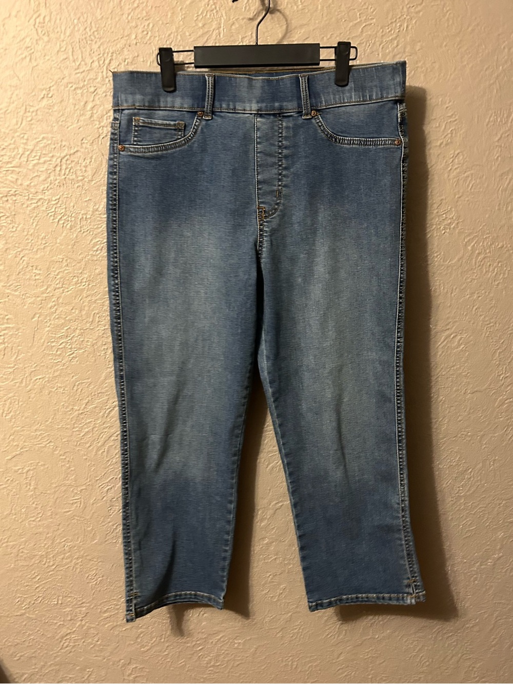 Gloria Vanderbilt Relaxed Fit Light Blue Jeans